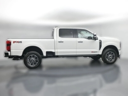 Ford Super Duty F-250 SRW Platinum 4WD Crew Cab 6.75' Box 2026