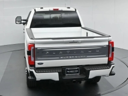 Ford Super Duty F-250 SRW Platinum 4WD Crew Cab 6.75' Box 2026