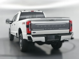 Ford Super Duty F-250 SRW Platinum 4WD Crew Cab 6.75' Box 2026