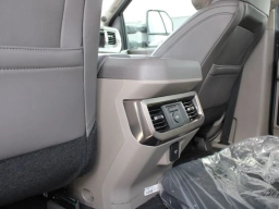 Ford Super Duty F-250 SRW Platinum 4WD Crew Cab 6.75' Box 2026