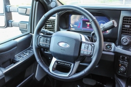 Ford Super Duty F-250 SRW Platinum 4WD Crew Cab 6.75' Box 2026
