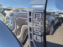Ford Super Duty F-250 SRW LARIAT 4WD Crew Cab 6.75' Box 2026