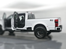 Ford Super Duty F-250 SRW LARIAT 4WD Crew Cab 6.75' Box 2026