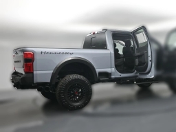 Ford Super Duty F-250 SRW LARIAT 4WD Crew Cab 6.75' Box 2026