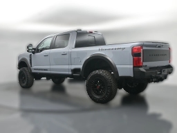 Ford Super Duty F-250 SRW LARIAT 4WD Crew Cab 6.75' Box 2026