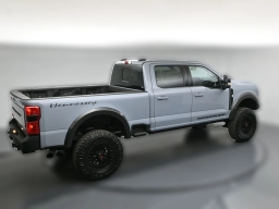 Ford Super Duty F-250 SRW LARIAT 4WD Crew Cab 6.75' Box 2026