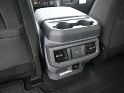 Ford Super Duty F-250 SRW XLT 4WD Crew Cab 6.75' Box 2026