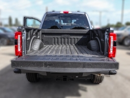 Ford Super Duty F-250 SRW LARIAT 4WD Crew Cab 6.75' Box 2026
