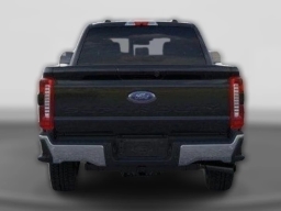 Ford Super Duty F-250 SRW LARIAT 4WD Crew Cab 6.75' Box 2026