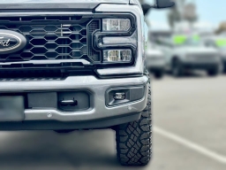 Ford Super Duty F-250 SRW LARIAT 4WD Crew Cab 6.75' Box 2026