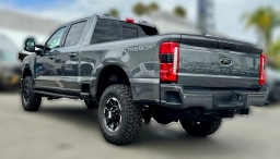 Ford Super Duty F-250 SRW LARIAT 4WD Crew Cab 6.75' Box 2026