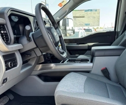 Ford Super Duty F-250 SRW XLT 4WD Crew Cab 6.75' Box 2026
