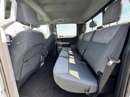 Ford Super Duty F-250 SRW XLT 4WD Crew Cab 6.75' Box 2026