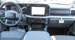 Ford Super Duty F-250 SRW XLT 4WD Crew Cab 6.75' Box 2026