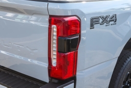 Ford Super Duty F-250 SRW XLT 4WD Crew Cab 6.75' Box 2026