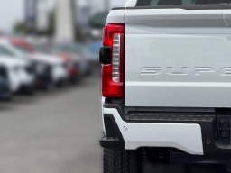 Ford Super Duty F-250 SRW XLT 4WD Crew Cab 6.75' Box 2026