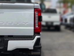Ford Super Duty F-250 SRW XLT 4WD Crew Cab 6.75' Box 2026