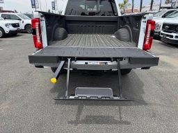 Ford Super Duty F-250 SRW XLT 4WD Crew Cab 6.75' Box 2026
