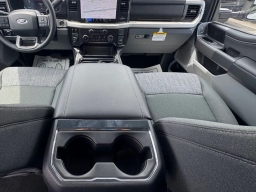 Ford Super Duty F-250 SRW XLT 4WD Crew Cab 6.75' Box 2026