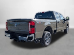 Ford Super Duty F-250 SRW LARIAT 4WD Crew Cab 6.75' Box 2026