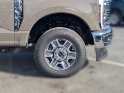 Ford Super Duty F-250 SRW LARIAT 4WD Crew Cab 6.75' Box 2026