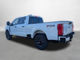 Ford Super Duty F-250 SRW XL 4WD Crew Cab 6.75' Box 2026
