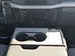 Ford Super Duty F-250 SRW XL 4WD Crew Cab 6.75' Box 2026