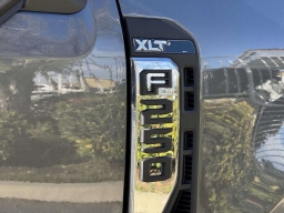 Ford Super Duty F-250 SRW XLT 4WD Crew Cab 6.75' Box 2026