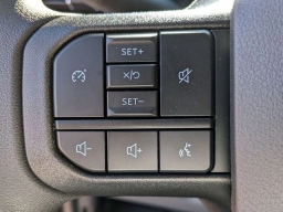 Ford Super Duty F-250 SRW XLT 4WD Crew Cab 6.75' Box 2026