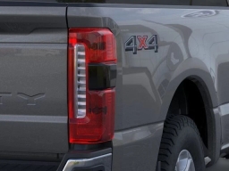 Ford Super Duty F-250 SRW XLT 4WD Crew Cab 6.75' Box 2026