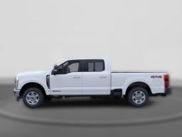 Ford Super Duty F-250 SRW XLT 4WD Crew Cab 6.75' Box 2026