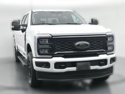 Ford Super Duty F-250 SRW LARIAT 4WD Crew Cab 8' Box 2026