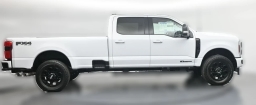 Ford Super Duty F-250 SRW LARIAT 4WD Crew Cab 8' Box 2026
