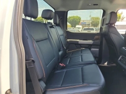 Ford Super Duty F-250 SRW LARIAT 4WD Crew Cab 6.75' Box 2026