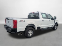 Ford Super Duty F-250 SRW XL 4WD Crew Cab 6.75' Box 2026