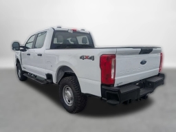 Ford Super Duty F-250 SRW XL 4WD Crew Cab 6.75' Box 2026