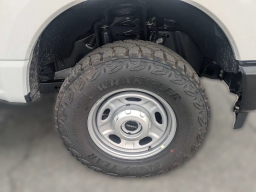 Ford Super Duty F-250 SRW XL 4WD Crew Cab 6.75' Box 2026