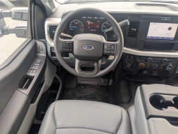 Ford Super Duty F-250 SRW XL 4WD Crew Cab 6.75' Box 2026