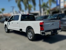 Ford Super Duty F-350 SRW LARIAT 2WD Crew Cab 8' Box 2026