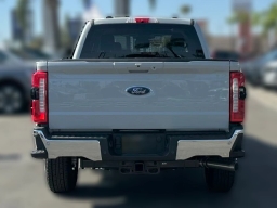 Ford Super Duty F-350 SRW LARIAT 2WD Crew Cab 8' Box 2026