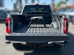 Ford Super Duty F-350 SRW LARIAT 2WD Crew Cab 8' Box 2026