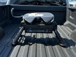 Ford Super Duty F-350 SRW LARIAT 2WD Crew Cab 8' Box 2026