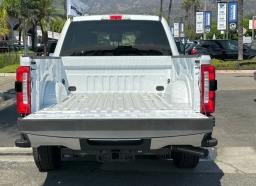 Ford Super Duty F-350 SRW LARIAT 2WD Crew Cab 6.75' Box 2026