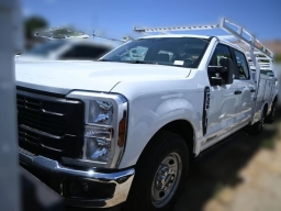 Ford Super Duty F-350 SRW XL 2WD Crew Cab 8' Box 2026