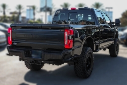 Ford Super Duty F-350 SRW King Ranch 4WD Crew Cab 6.75' Box 2025