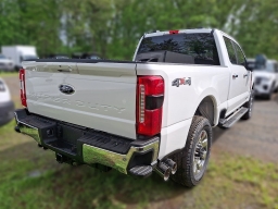 Ford Super Duty F-350 SRW LARIAT 4WD Crew Cab 6.75' Box 2026
