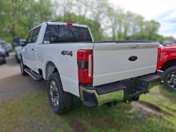 Ford Super Duty F-350 SRW LARIAT 4WD Crew Cab 6.75' Box 2026