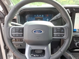 Ford Super Duty F-350 SRW LARIAT 4WD Crew Cab 6.75' Box 2026