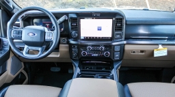 Ford Super Duty F-350 SRW LARIAT 4WD Crew Cab 8' Box 2026