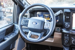 Ford Super Duty F-350 SRW LARIAT 4WD Crew Cab 8' Box 2026